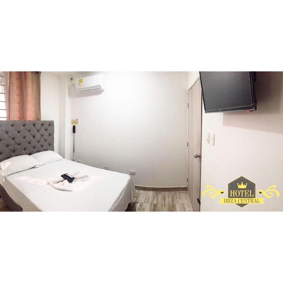 Hotel ibiza Central Montería Esterno foto