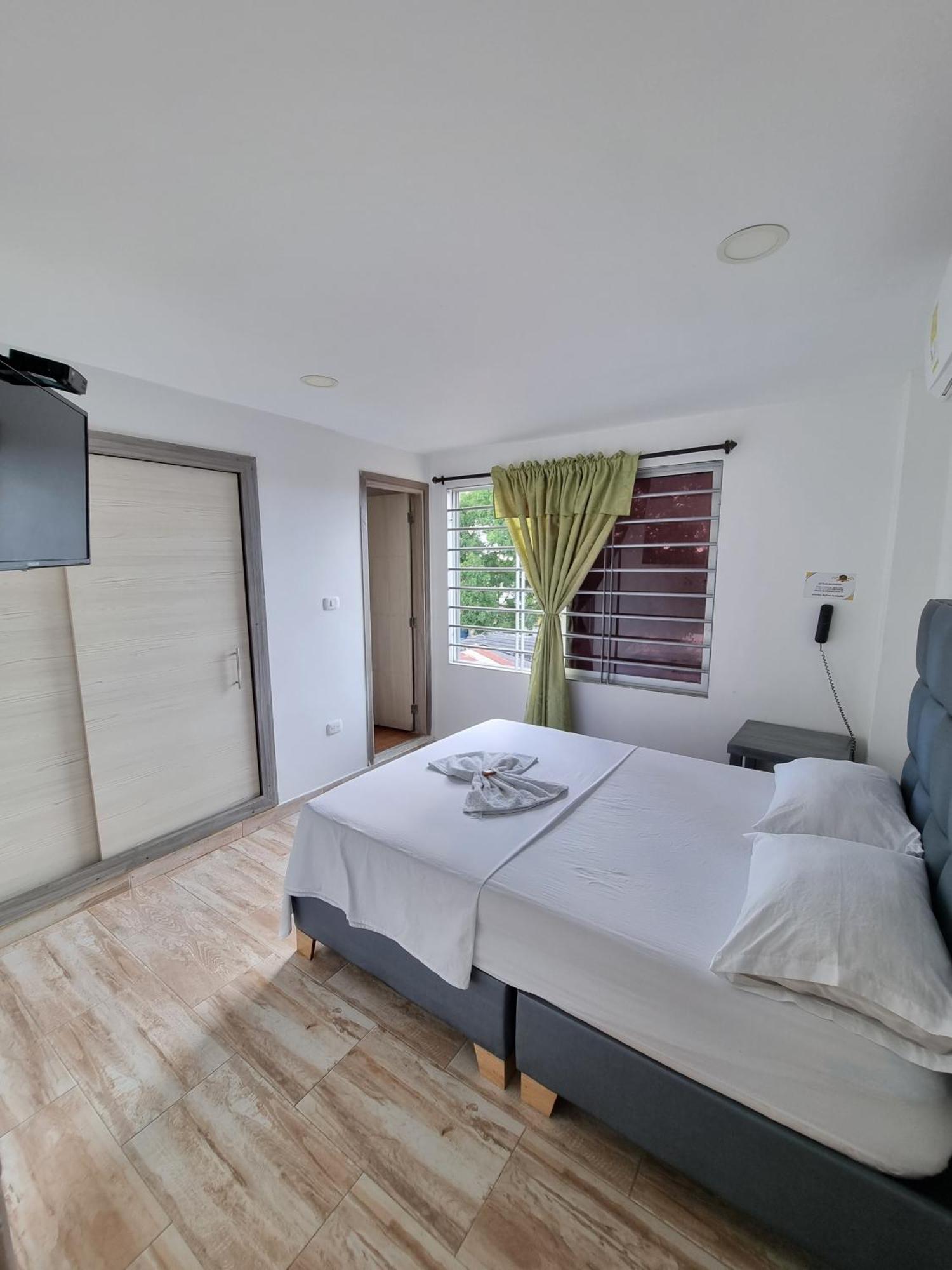 Hotel ibiza Central Montería Esterno foto